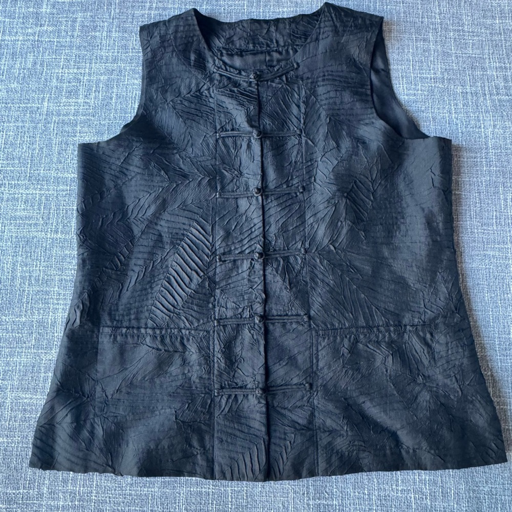 Eileen Fisher Black Boxy Silk Sleeveless Tank Top